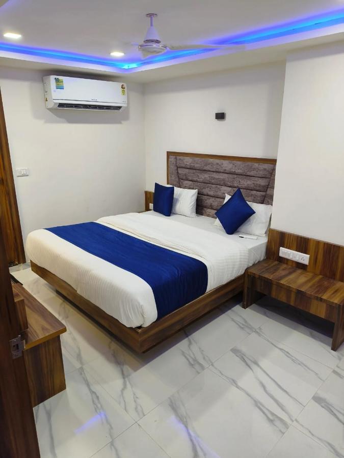 Hotel Ozone,Ahmedabad Exterior photo